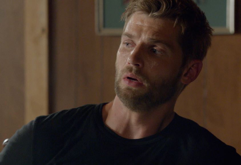 Под куполом фильм 2021. Под куполом сериал 2013–2015 2 сезон 12 серия. Майк фогель под куполом. Под куполом 3 сезон 9 серия. Колин форд под куполом.