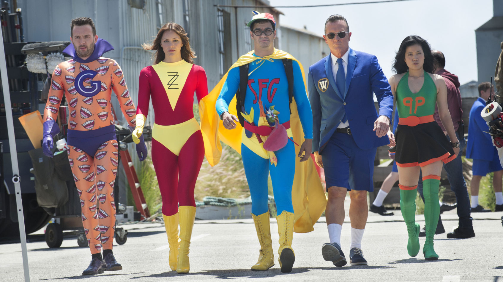 Eddie Kaye Thomas as Toby Curtis, Katharine McPhee as Paige Dineen, Elyes Gabel as Walter O'Brien, Robert Patrick as Cabe Gallo, and Jadyn Wong as Happy Quinn