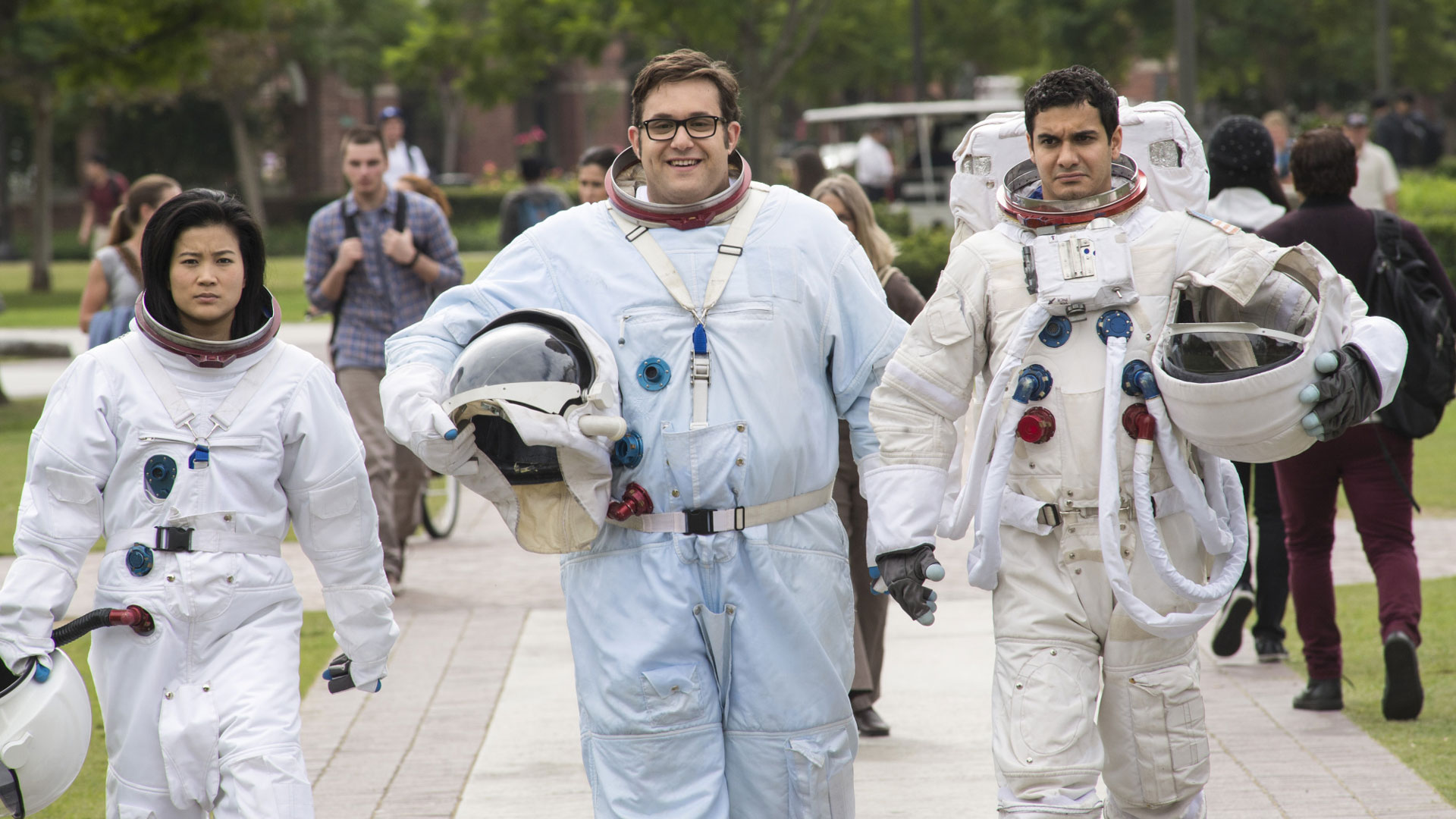 Jadyn Wong as Happy Quinn, Ari Stidham as Sylvester Dodd, and Elyes Gabel as Walter O'Brien