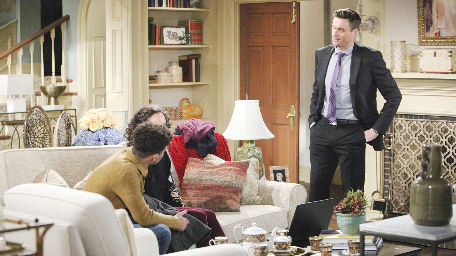 Cane puts his plan in motion to win back Lily.