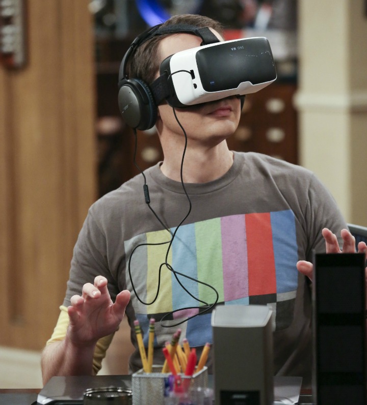 Sheldon goes on a virtual reality vacation.