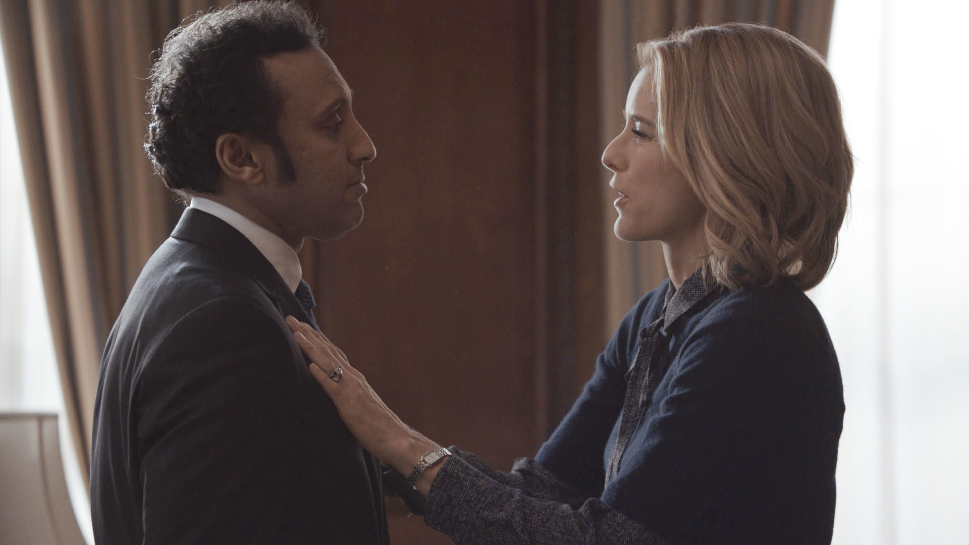 Episode 13 - Madam Secretary - Chains of Command