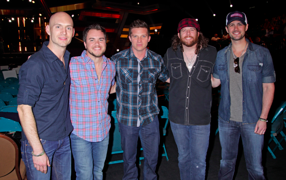 Eli Young Band and Steve Burton - ACM Award Rehearsals 2014