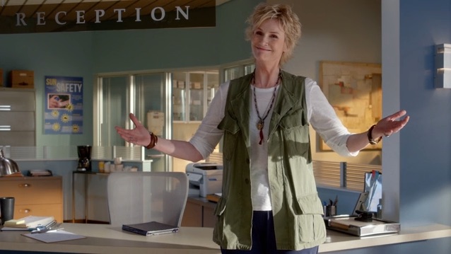 1. Jane Lynch is a comedic genius