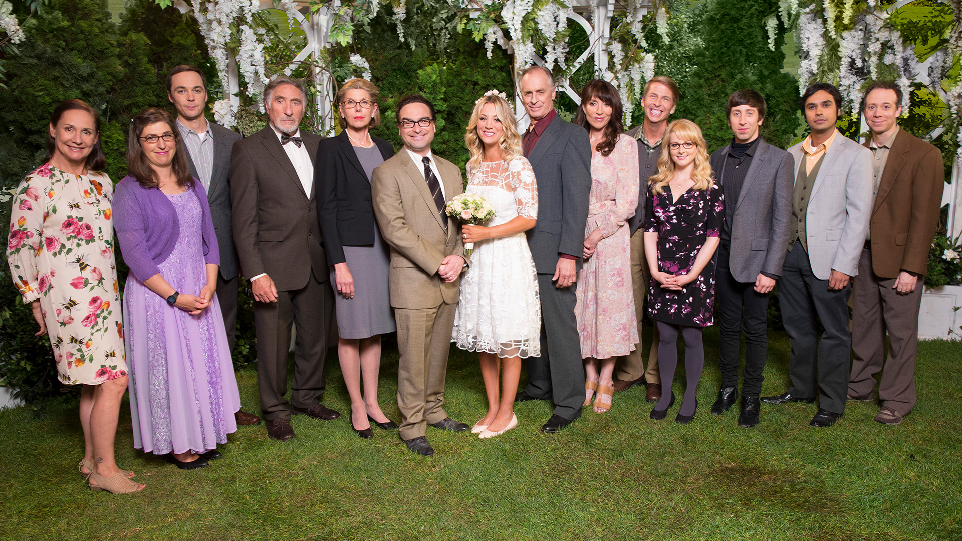 Now that's one good-looking wedding portrait!