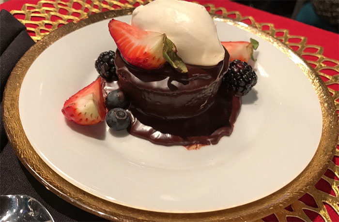 Watch Wolfgang Puck Create An Oscar-Worthy Dish