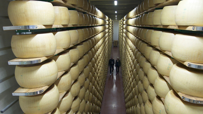 60 Minutes Overtime: Massimo Bottura's obsession with Parmigiano-Reggiano